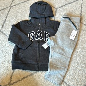 Baby GAP Outfit NWT 12/18 Months